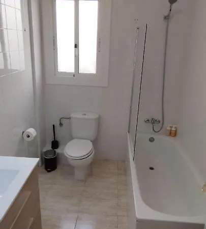Apartamento Al Lado Del Museo Dali *